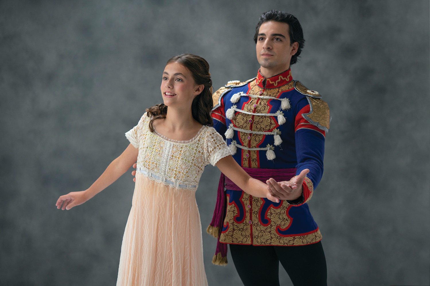 Cynthia Van Pelt, as Clara, and Mamuka Kikalishvili as the Nutcracker Prince